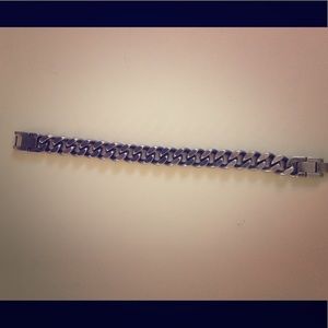 Silver metal chain bracelet